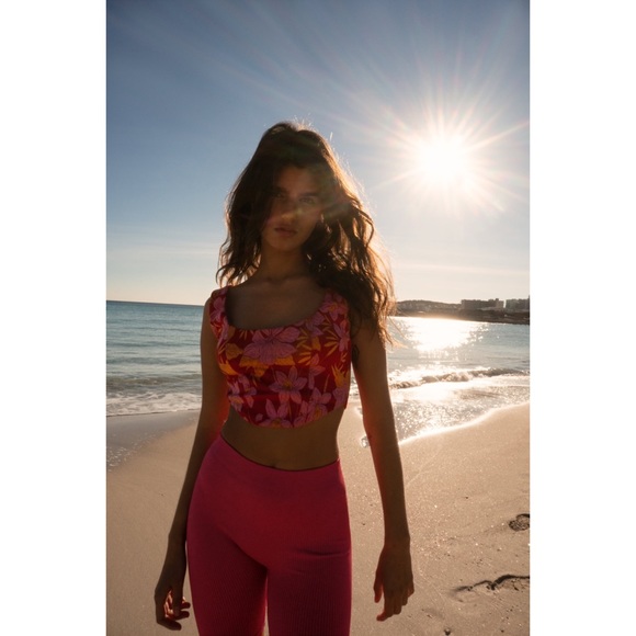 ❤️ ZARA BNWT JACQUARD CROP TOP • LARGE ❤️ - Picture 2 of 6